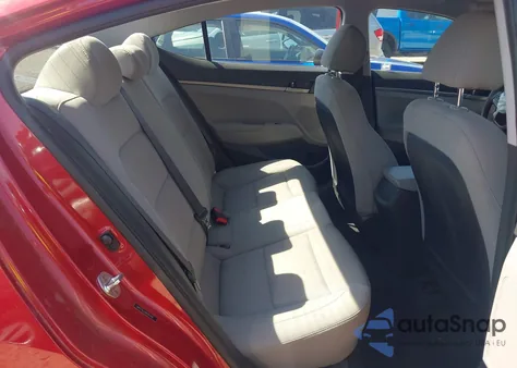 2018 Hyundai Elantra Se z USA, uszkodzony, nr VIN 5NPD74LF8JH261059